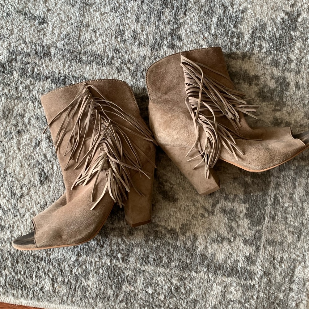 Dolce Vita Fringe Booties • Size 7.5